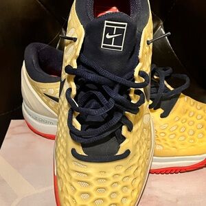 Nike Yellow Navy pink Athletic Shoe